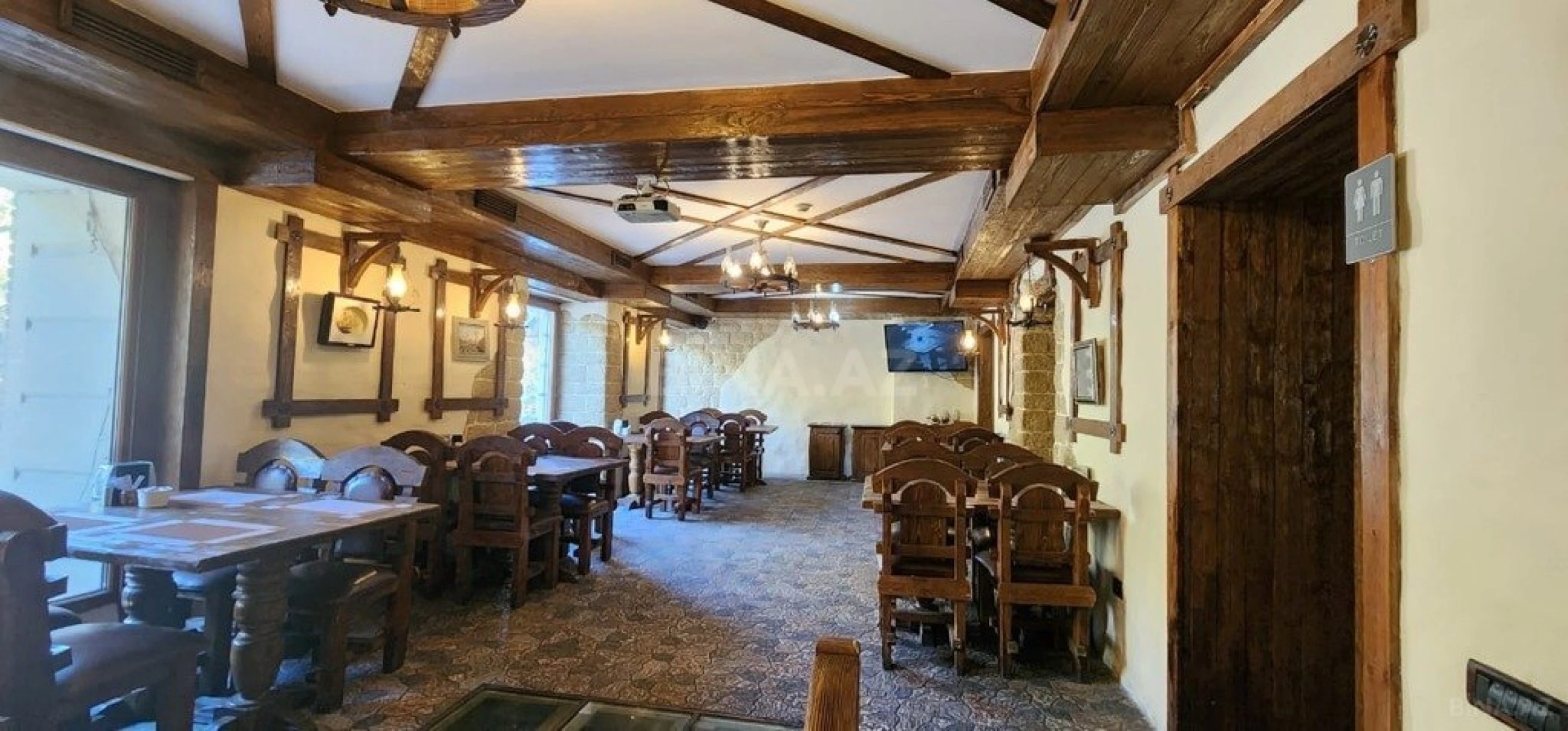 Satılır obyekt 170 m²