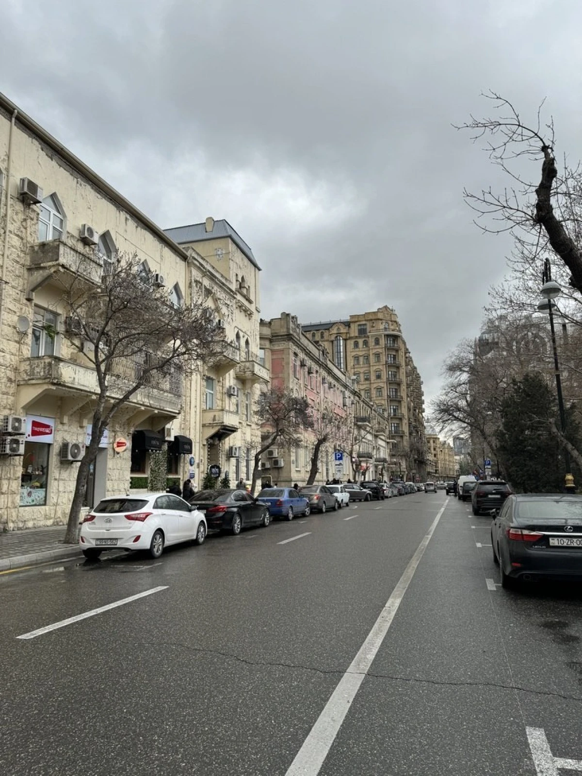 Satılır obyekt 170 m²