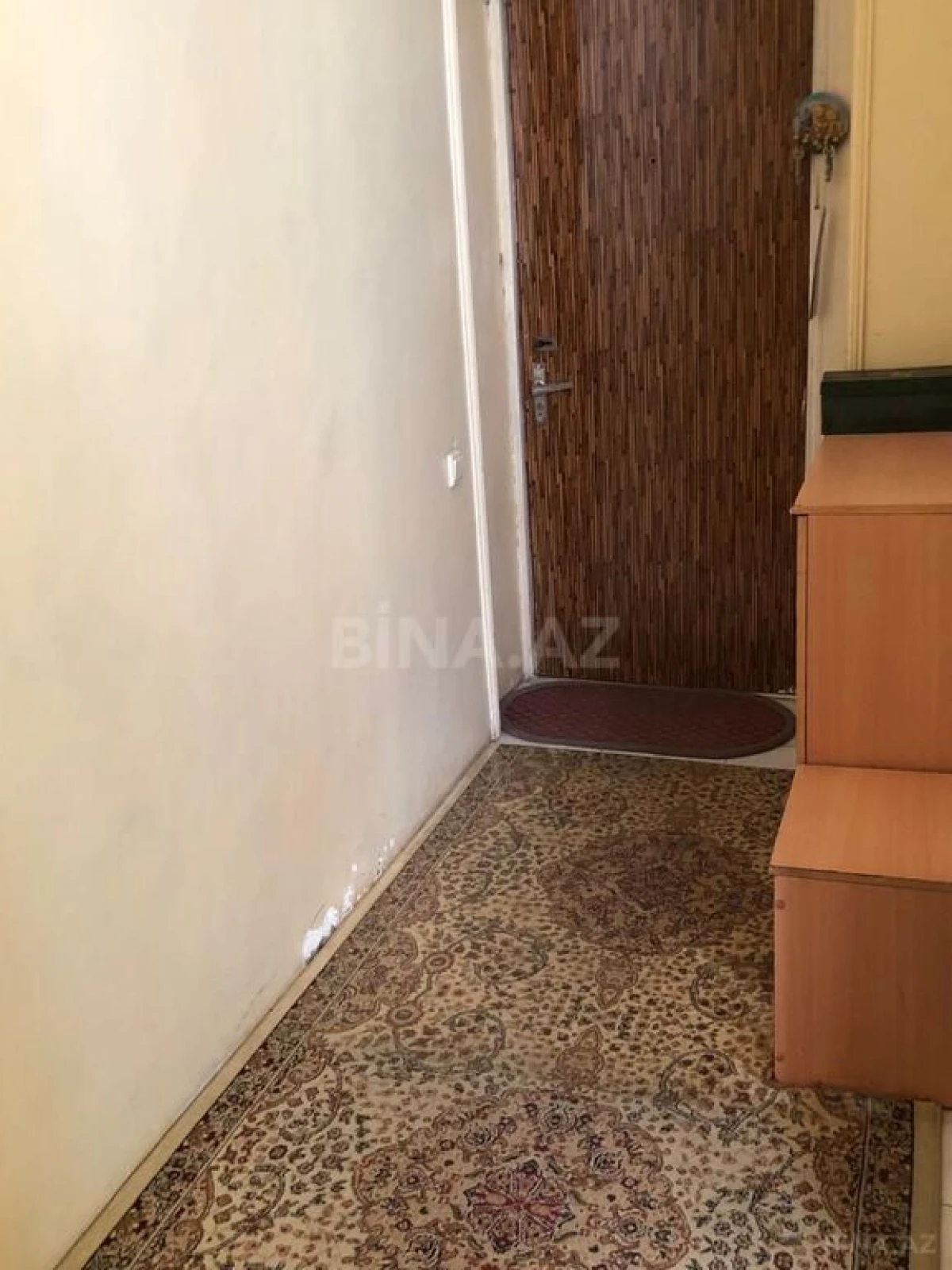 Satılır 6 otaqlı mənzil 130 m²