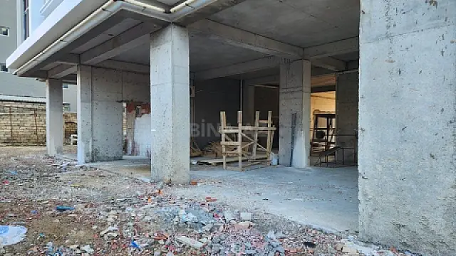 Satılır obyekt 317 m²