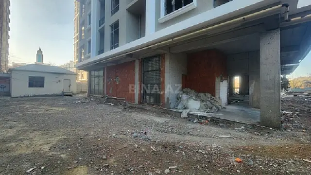 Satılır obyekt 317 m²