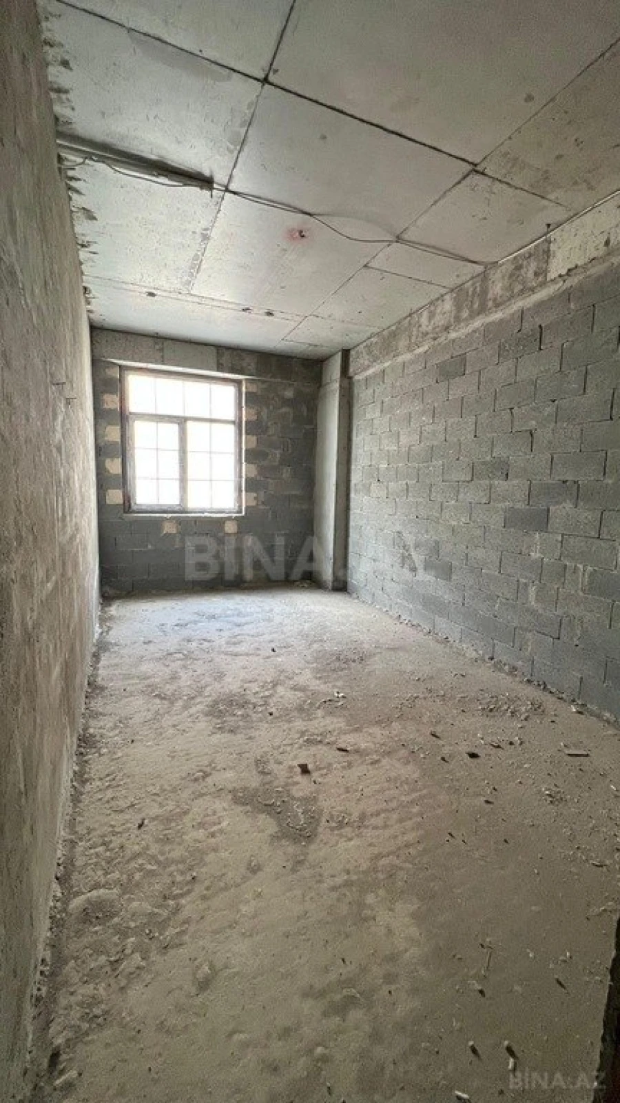 Satılır 5 otaqlı mənzil 250 m²