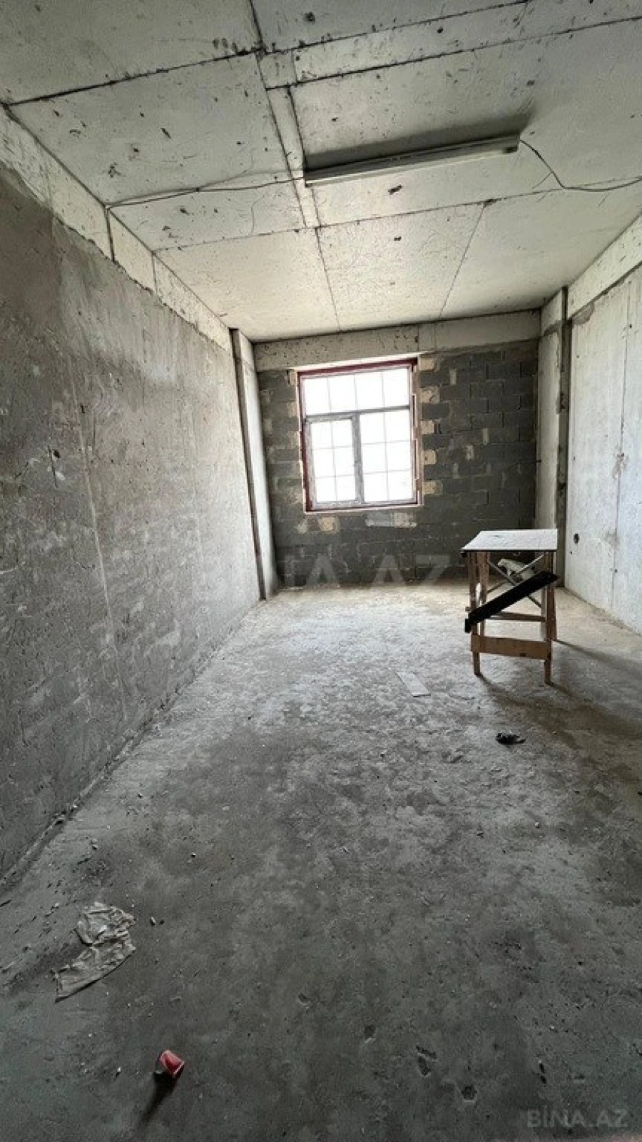 Satılır 5 otaqlı mənzil 250 m²