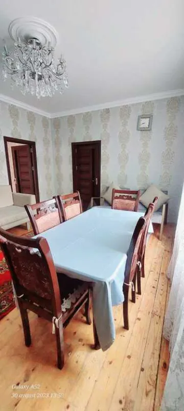 Satılır 6 otaqlı həyət evi 300 m²