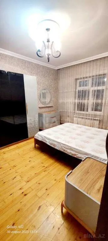 Satılır 6 otaqlı həyət evi 300 m²