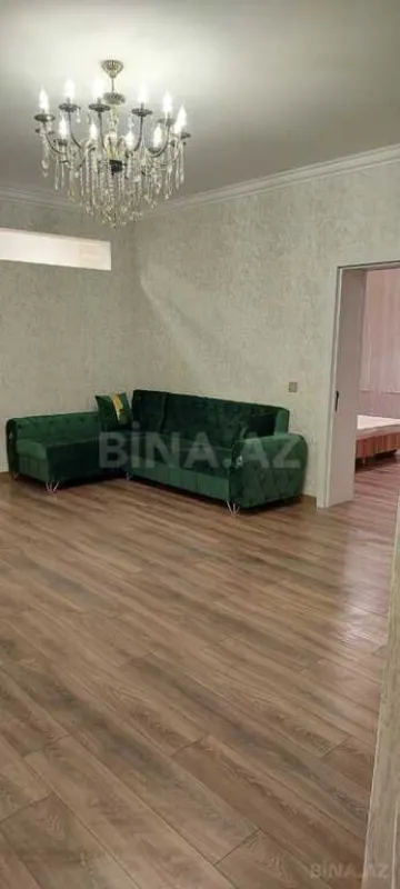 Satılır 6 otaqlı həyət evi 300 m²