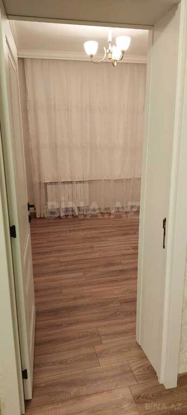 Satılır 6 otaqlı həyət evi 300 m²