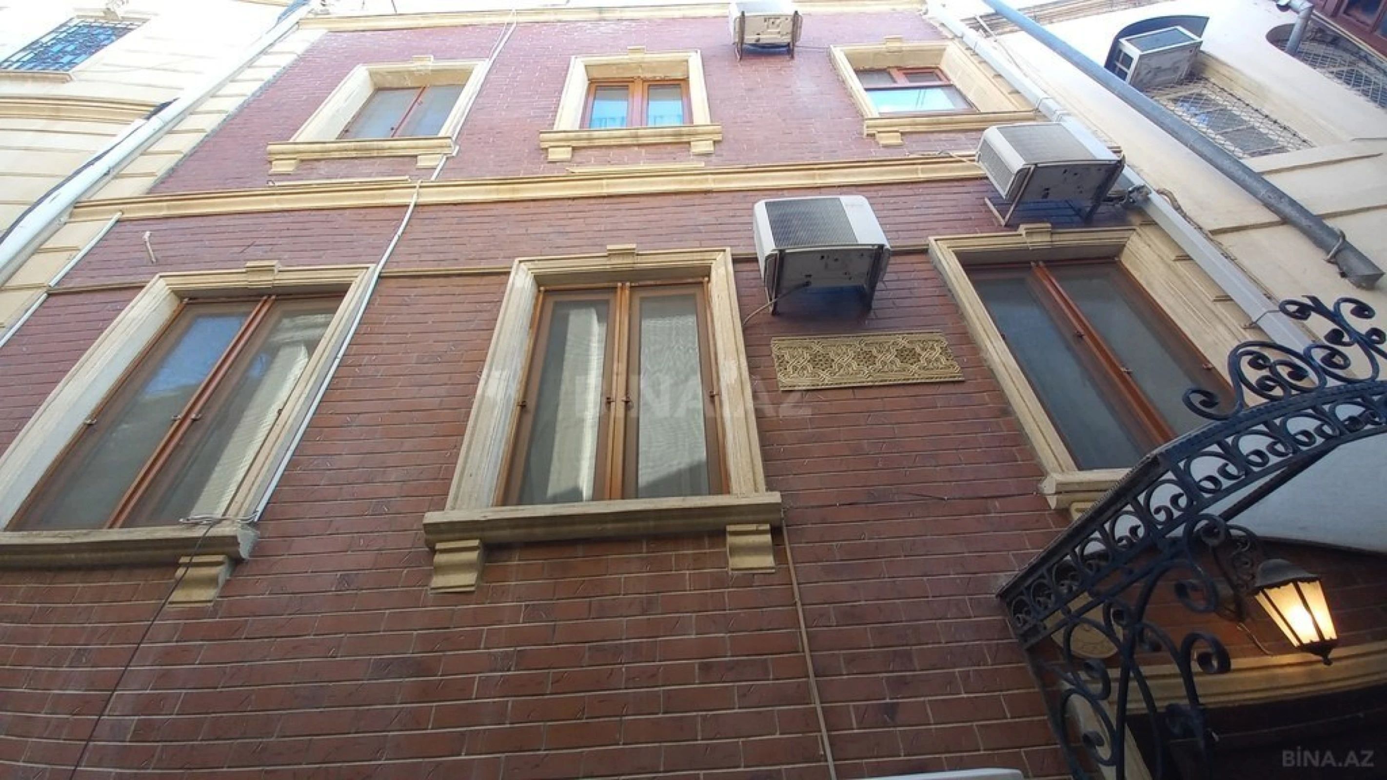 Kirayə verilir 5 otaqlı həyət evi 250 m²