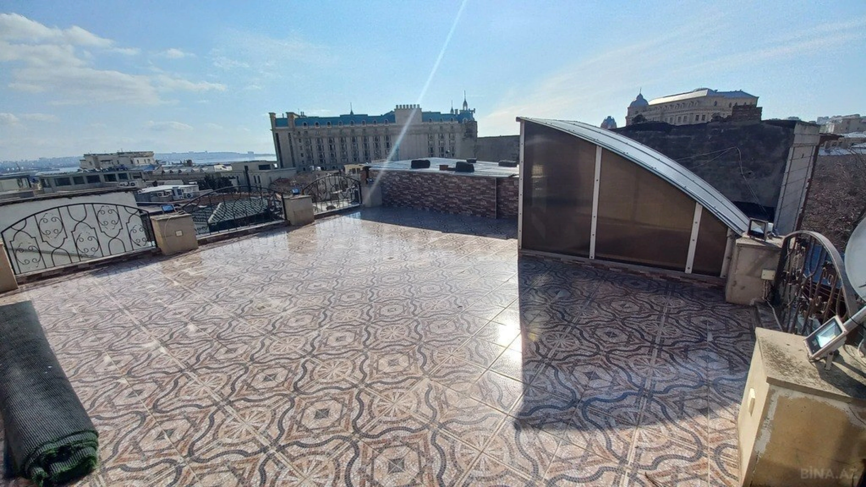 Kirayə verilir 5 otaqlı həyət evi 250 m²