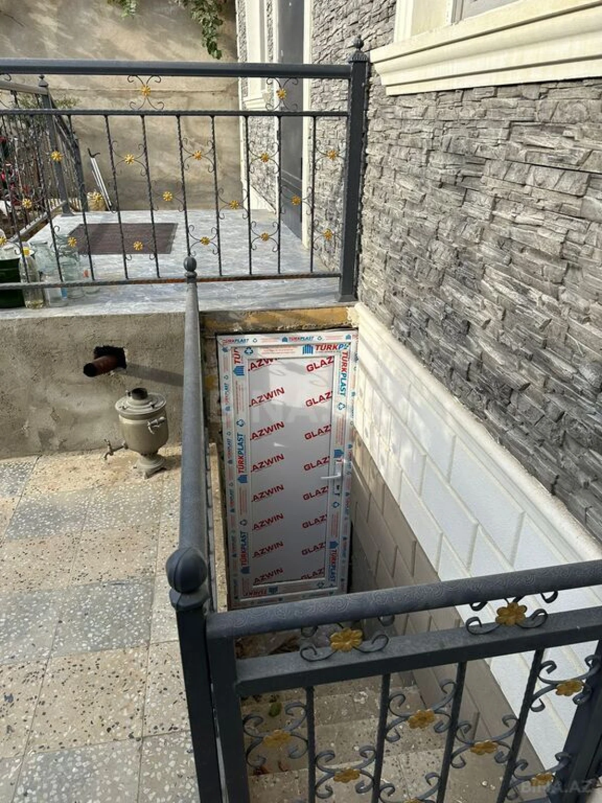 Satılır 6 otaqlı həyət evi 252 m²