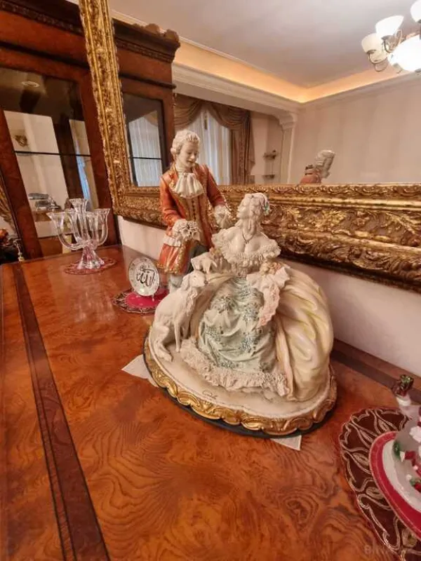 Satılır 3 otaqlı mənzil 181 m²