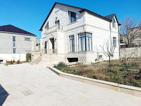 Satılır 5 otaqlı həyət evi 481 m²
