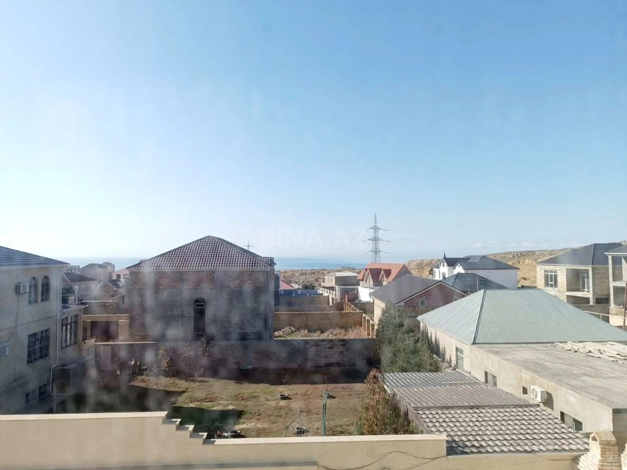 Satılır 5 otaqlı həyət evi 481 m²