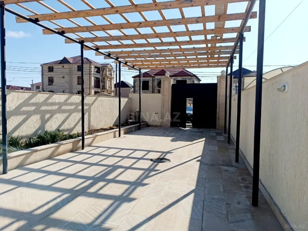 Satılır 5 otaqlı həyət evi 481 m²