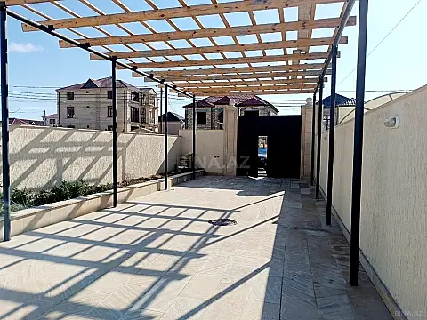 Satılır 5 otaqlı həyət evi 481 m²
