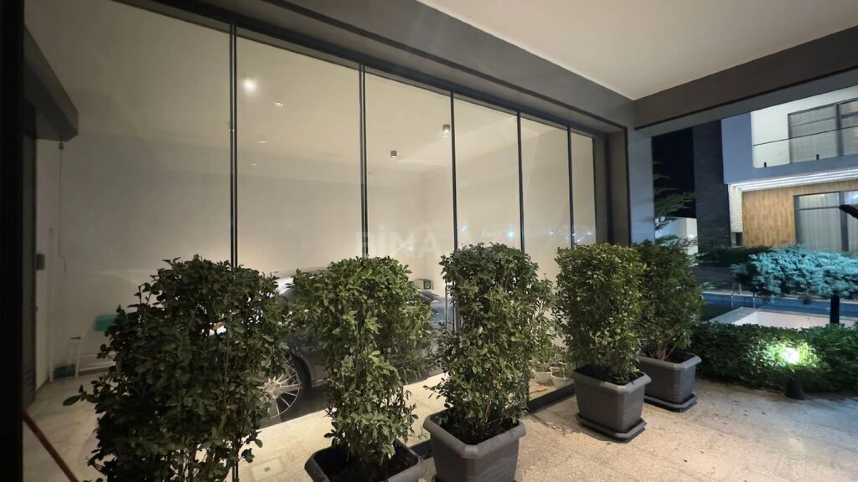 Satılır 6 otaqlı həyət evi 450 m²