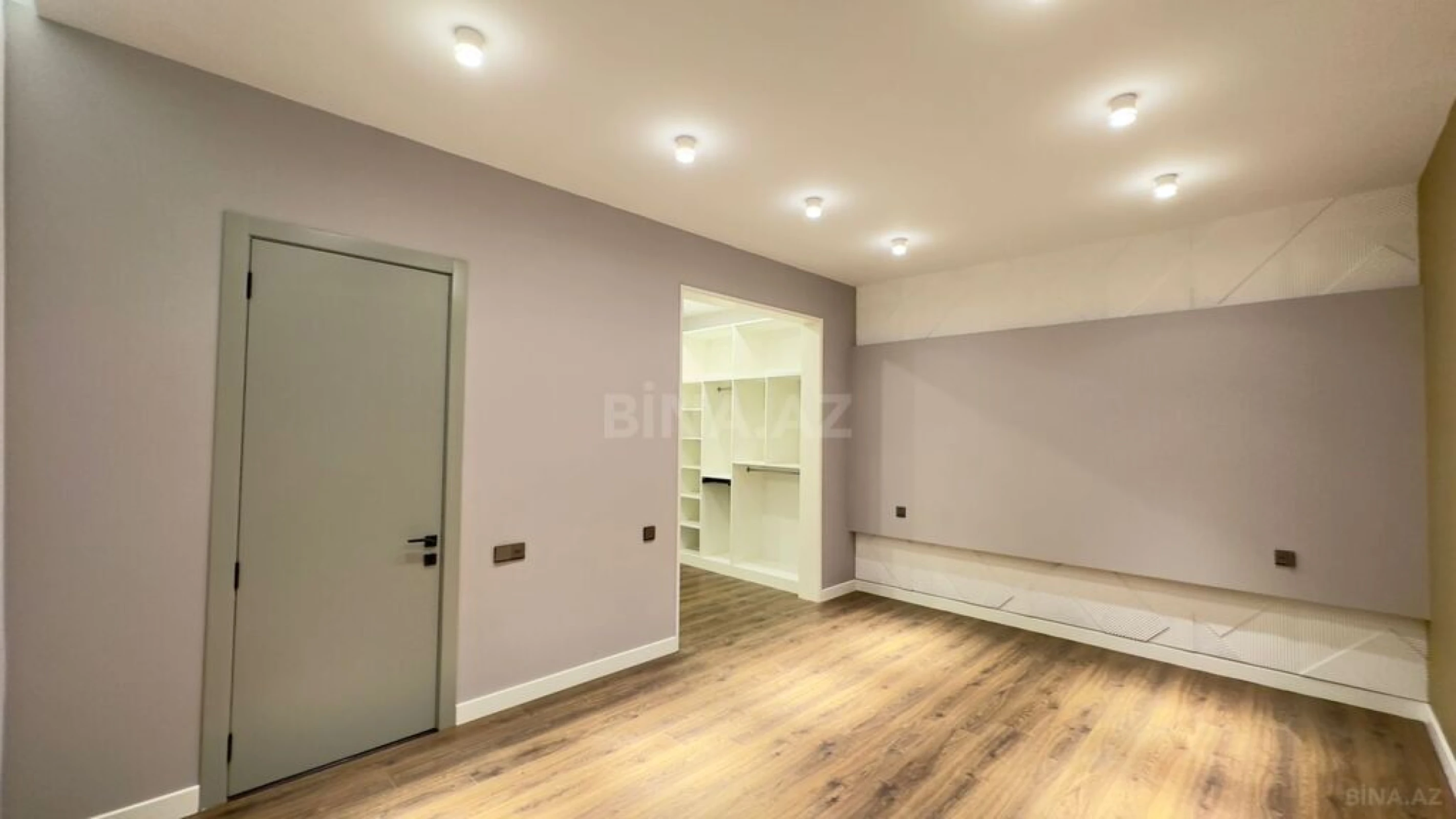 Satılır 6 otaqlı həyət evi 450 m²