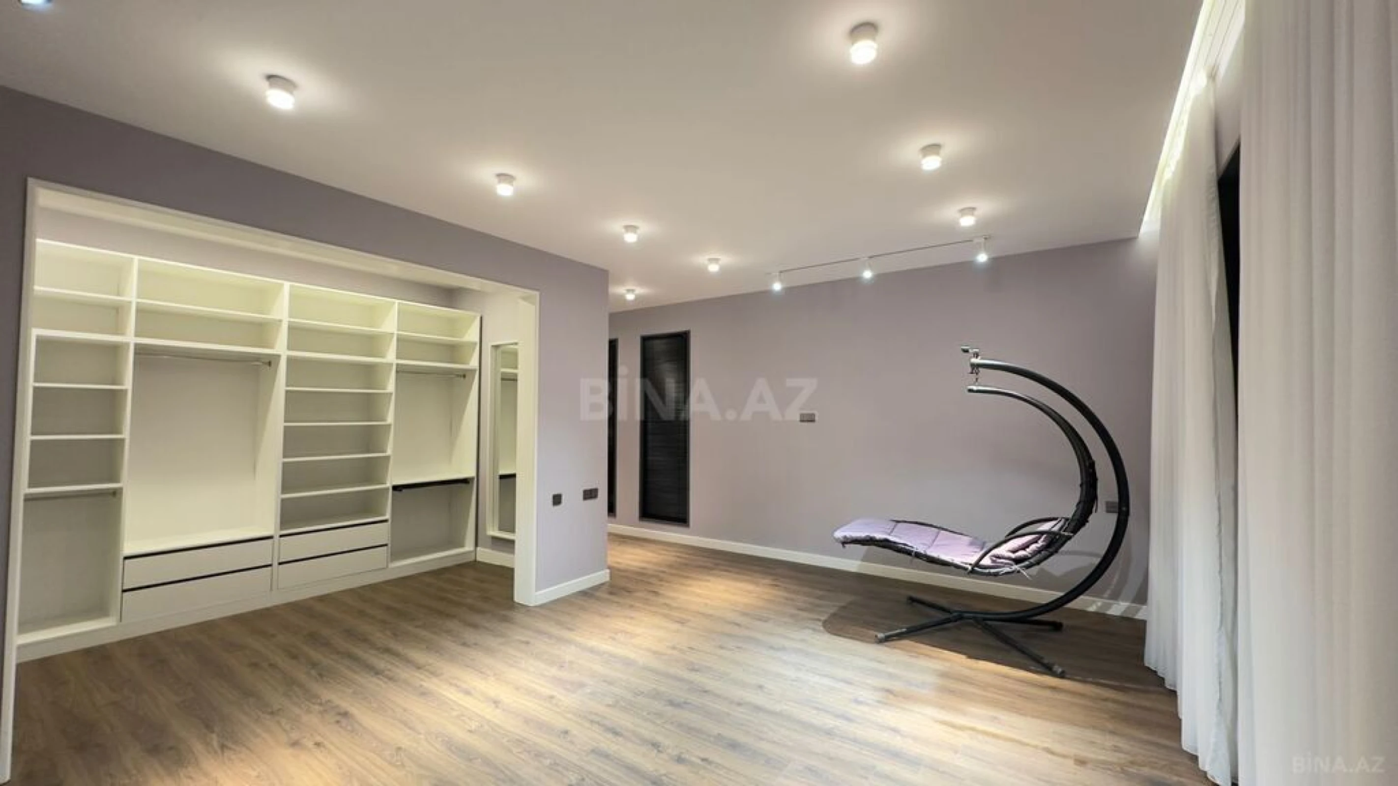 Satılır 6 otaqlı həyət evi 450 m²