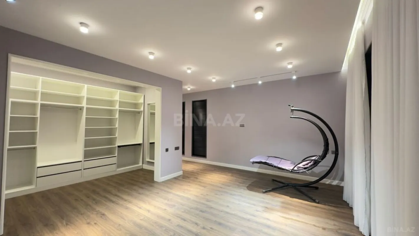 Satılır 6 otaqlı həyət evi 450 m²