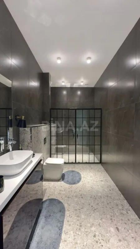 Satılır 6 otaqlı həyət evi 450 m²