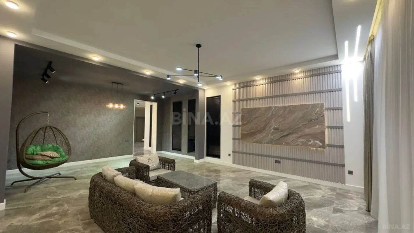 Satılır 6 otaqlı həyət evi 450 m²
