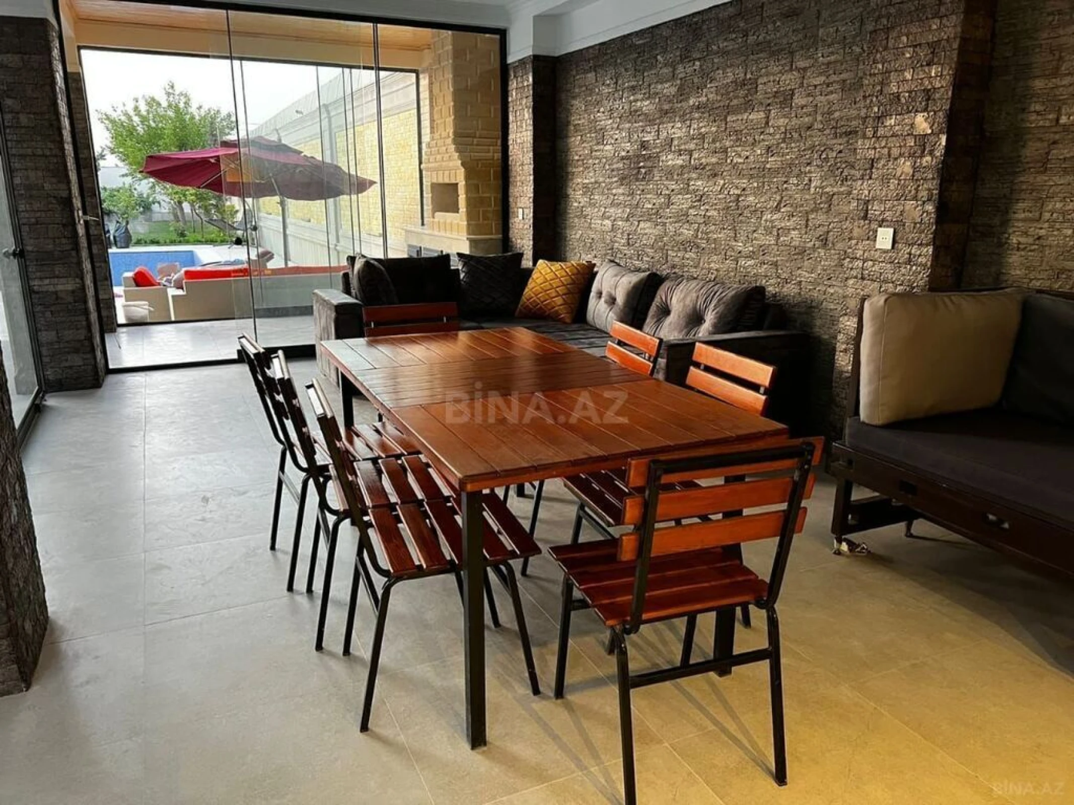 Kirayə verilir 5 otaqlı həyət evi 400 m²