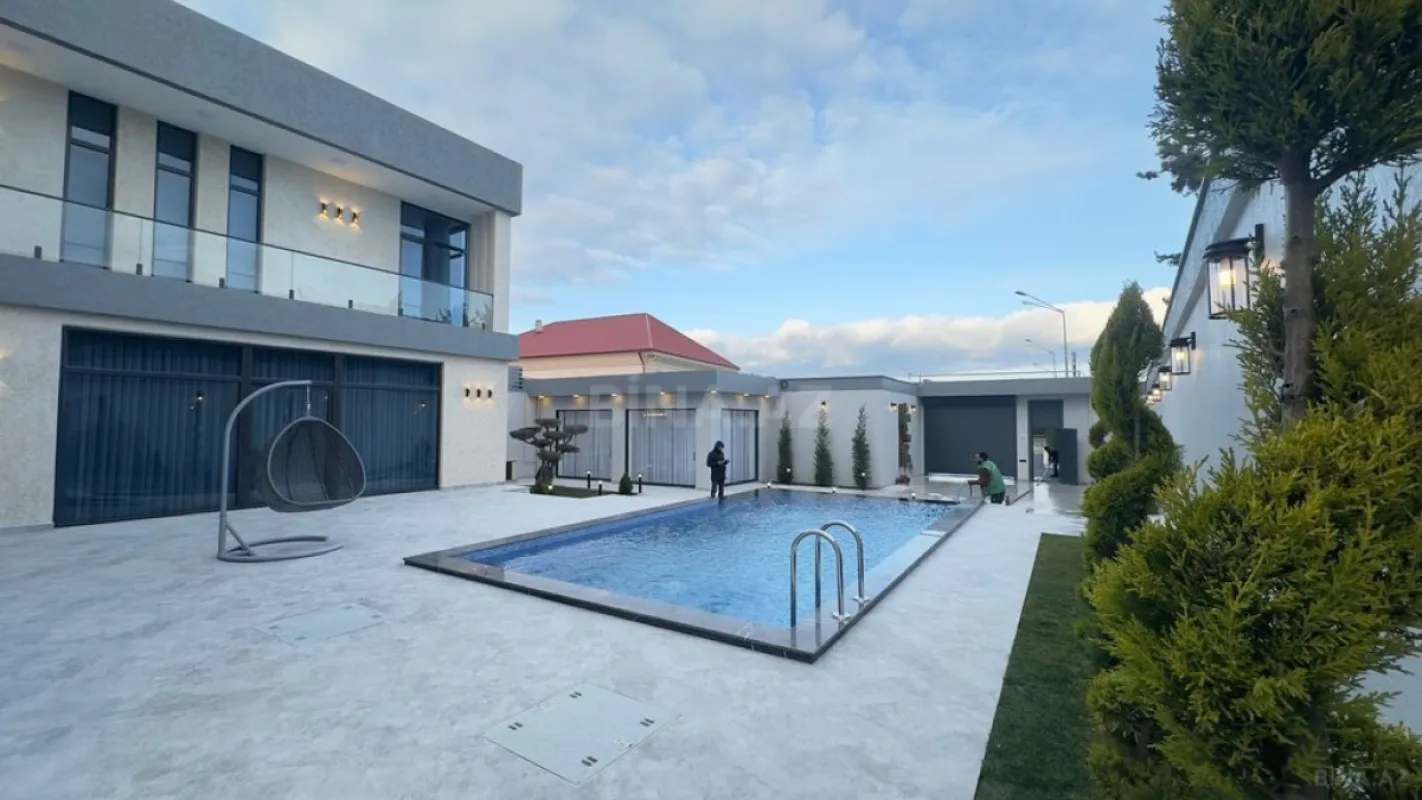 Satılır 6 otaqlı həyət evi 400 m²