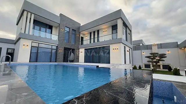 Satılır 6 otaqlı həyət evi 400 m²