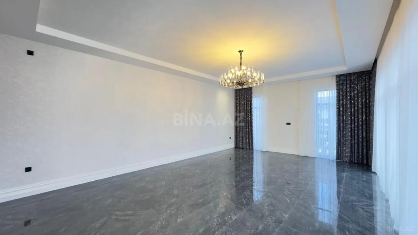 Satılır 6 otaqlı həyət evi 400 m²