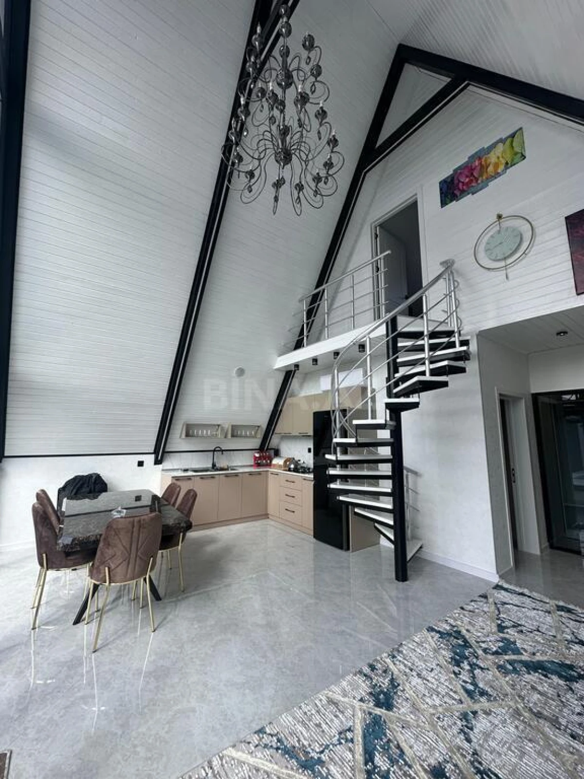 Kirayə verilir 3 otaqlı həyət evi 140 m²