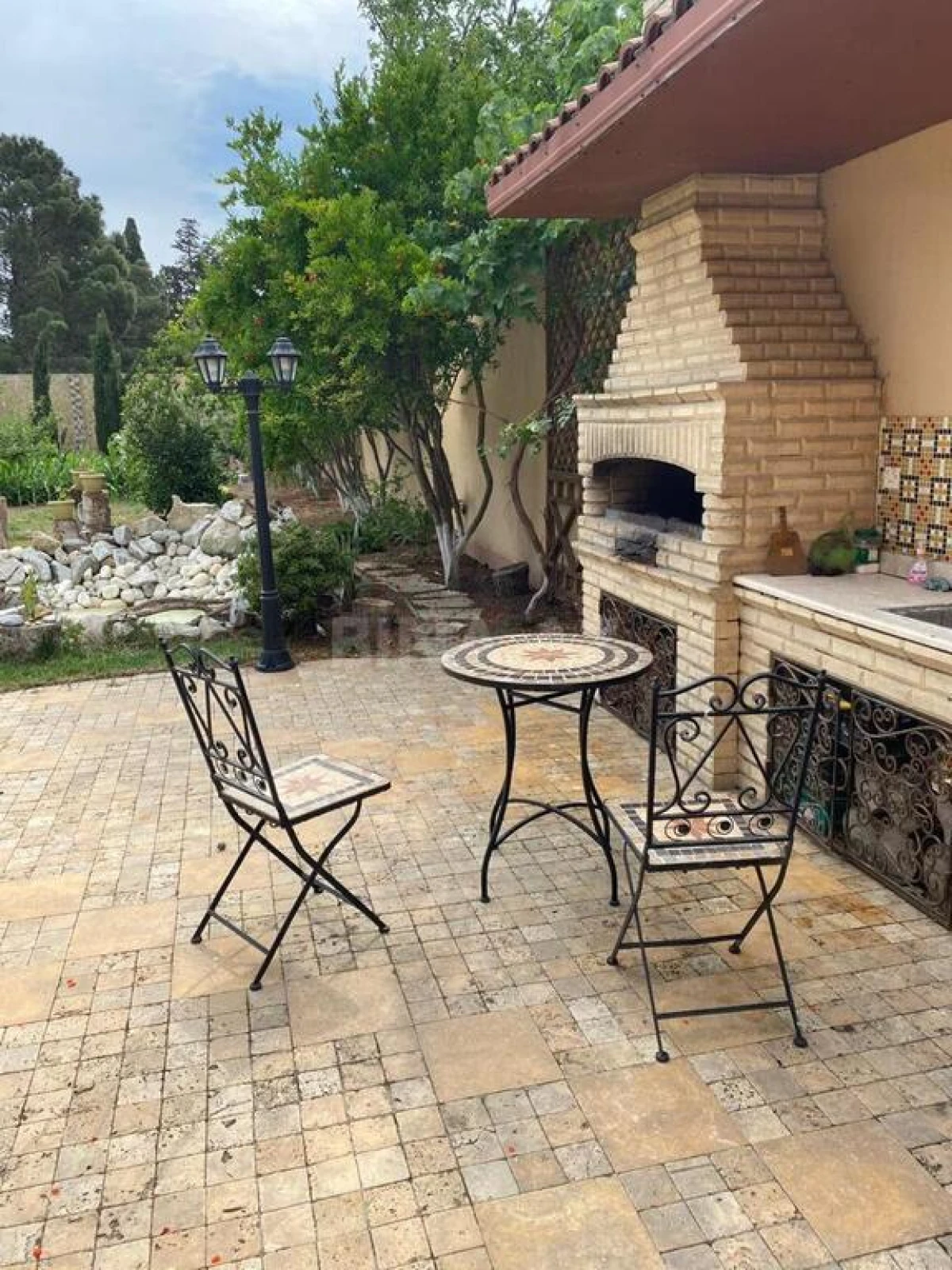 Kirayə verilir 6 otaqlı həyət evi 500 m²