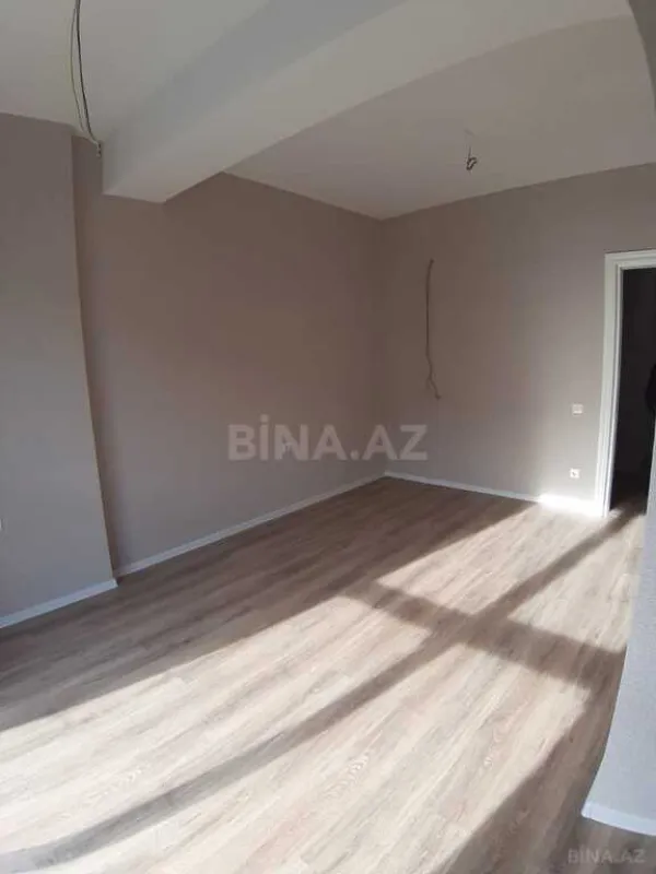 Satılır 3 otaqlı mənzil 97 m²