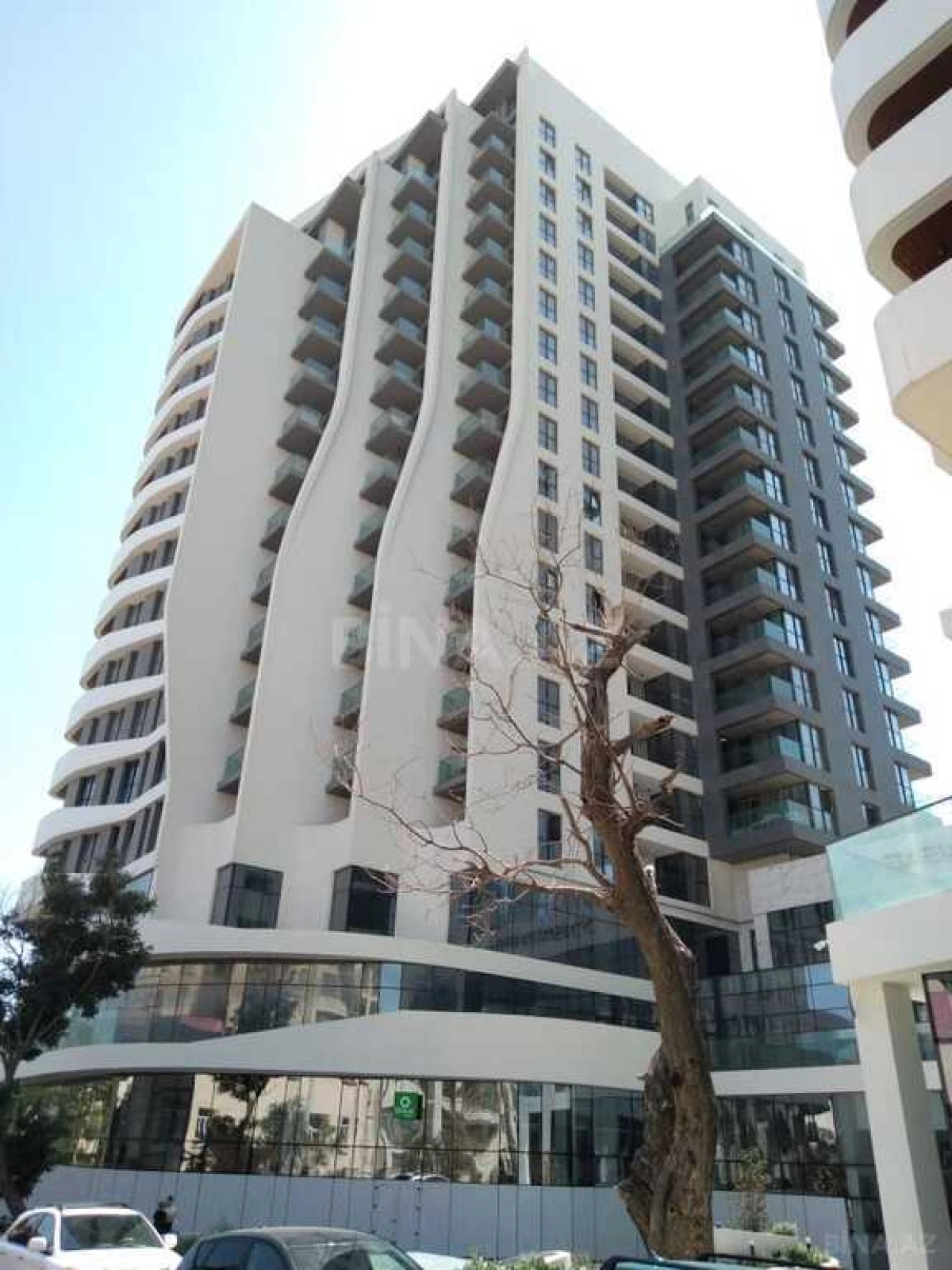 Satılır 3 otaqlı mənzil 97 m²