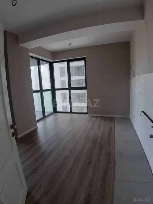 Satılır 3 otaqlı mənzil 97 m²