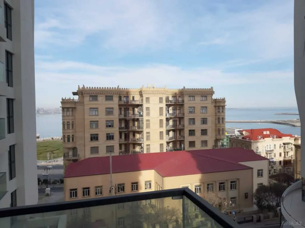 Satılır 3 otaqlı mənzil 97 m²
