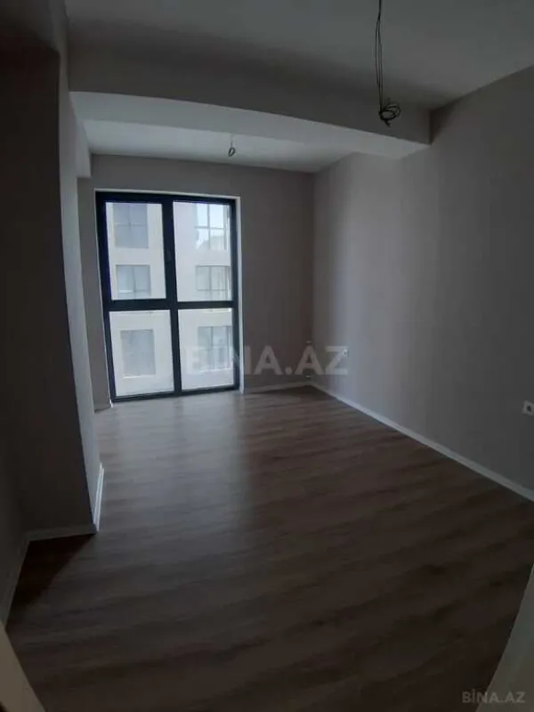 Satılır 3 otaqlı mənzil 97 m²