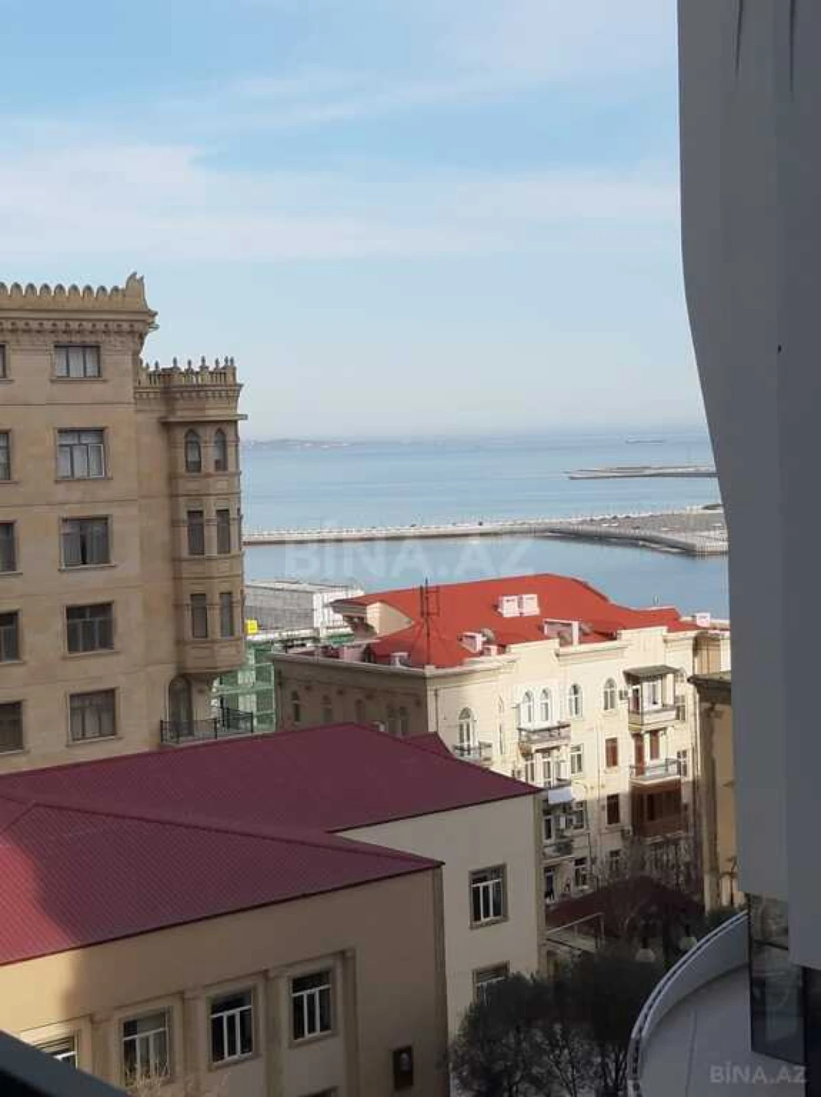 Satılır 3 otaqlı mənzil 97 m²