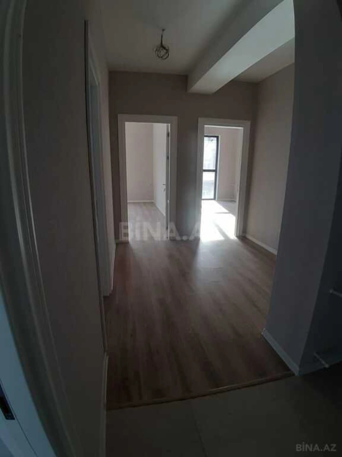 Satılır 3 otaqlı mənzil 97 m²