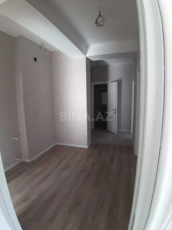 Satılır 3 otaqlı mənzil 97 m²