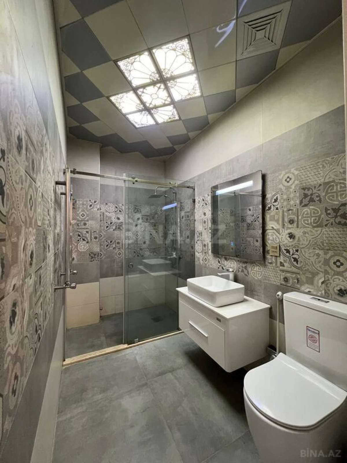 Satılır 5 otaqlı mənzil 187 m²