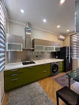 Satılır 5 otaqlı mənzil 187 m²