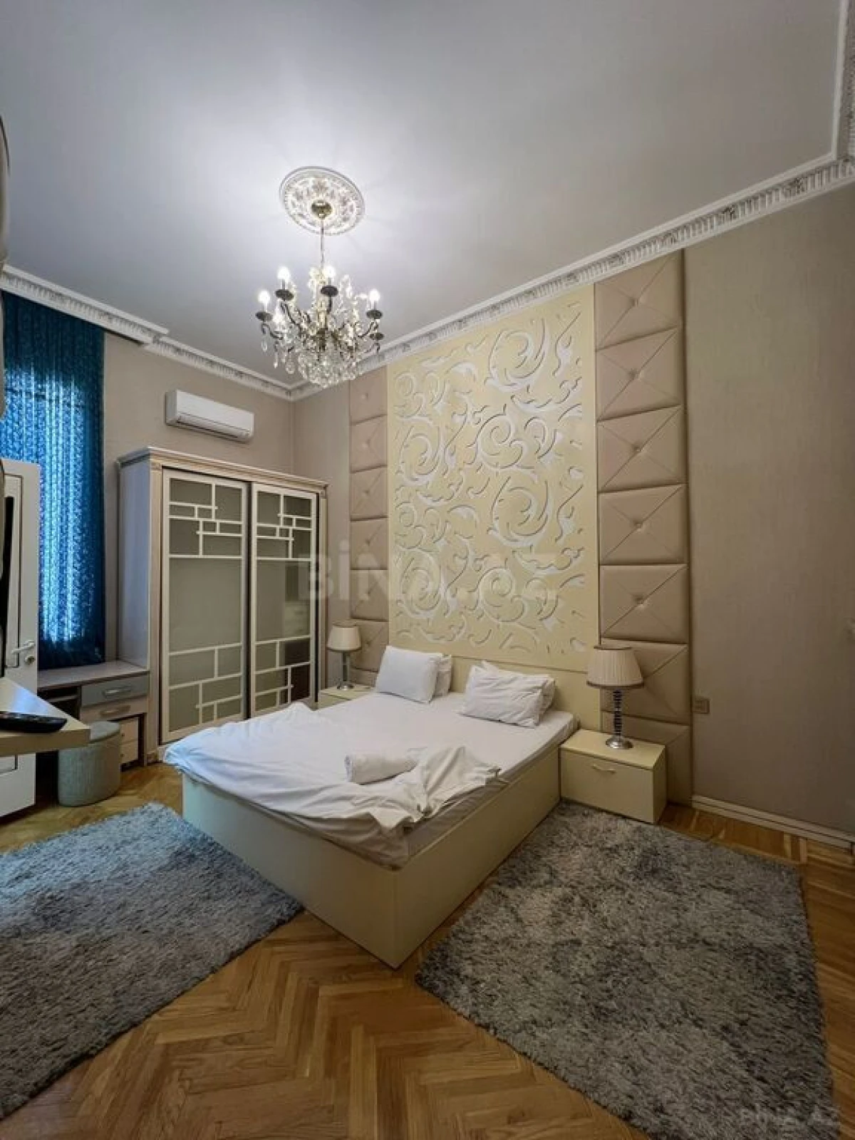 Satılır 5 otaqlı mənzil 187 m²