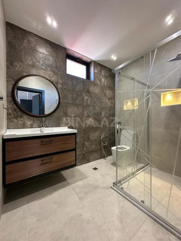 Satılır 6 otaqlı həyət evi 400 m²