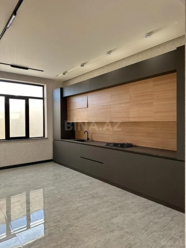 Satılır 6 otaqlı həyət evi 400 m²
