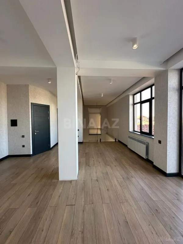 Satılır 6 otaqlı həyət evi 400 m²
