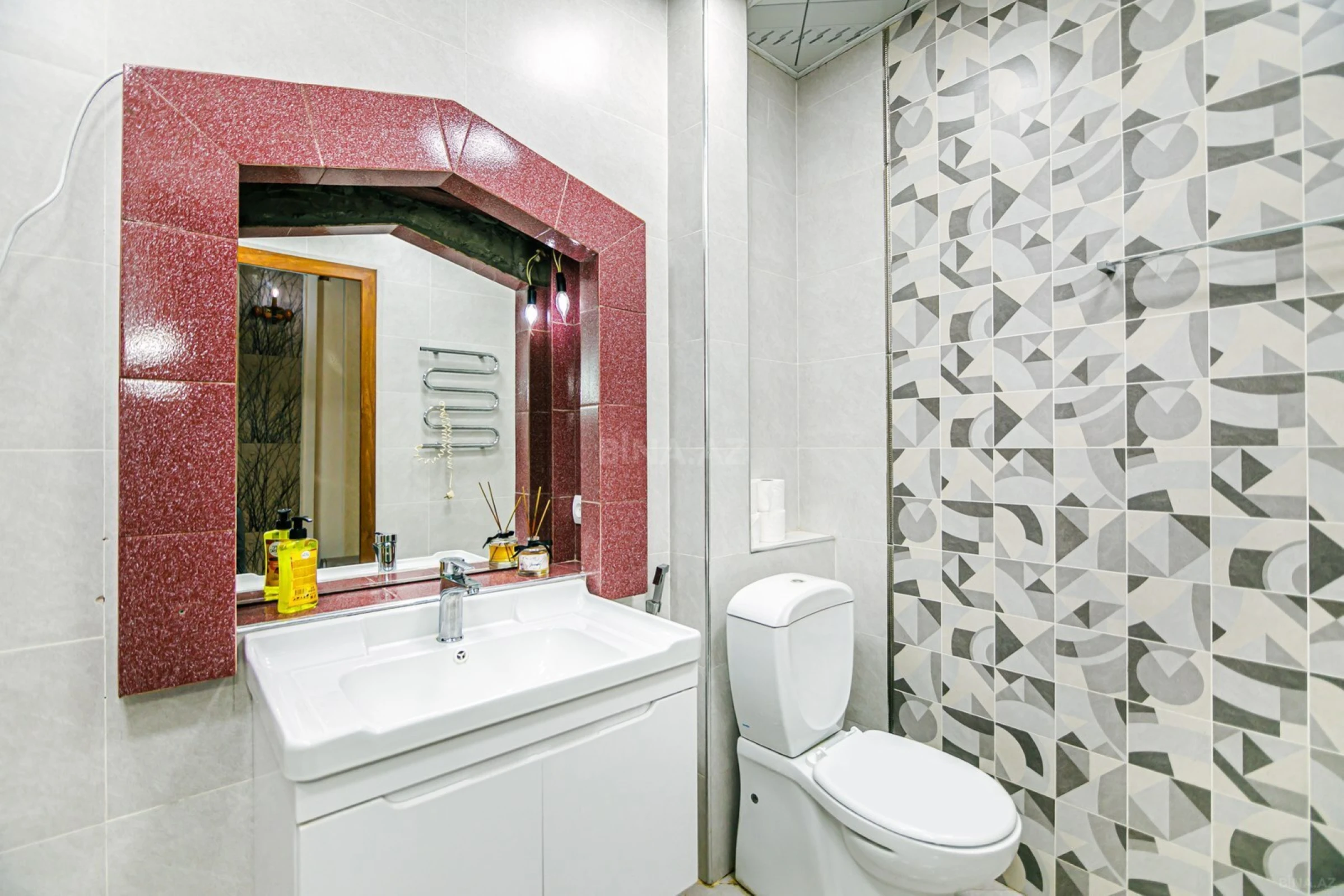 Kirayə verilir 2 otaqlı mənzil 78 m²
