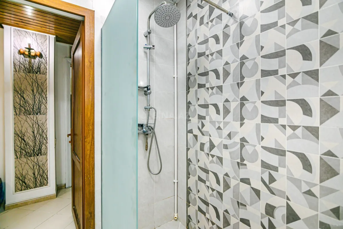 Kirayə verilir 2 otaqlı mənzil 78 m²