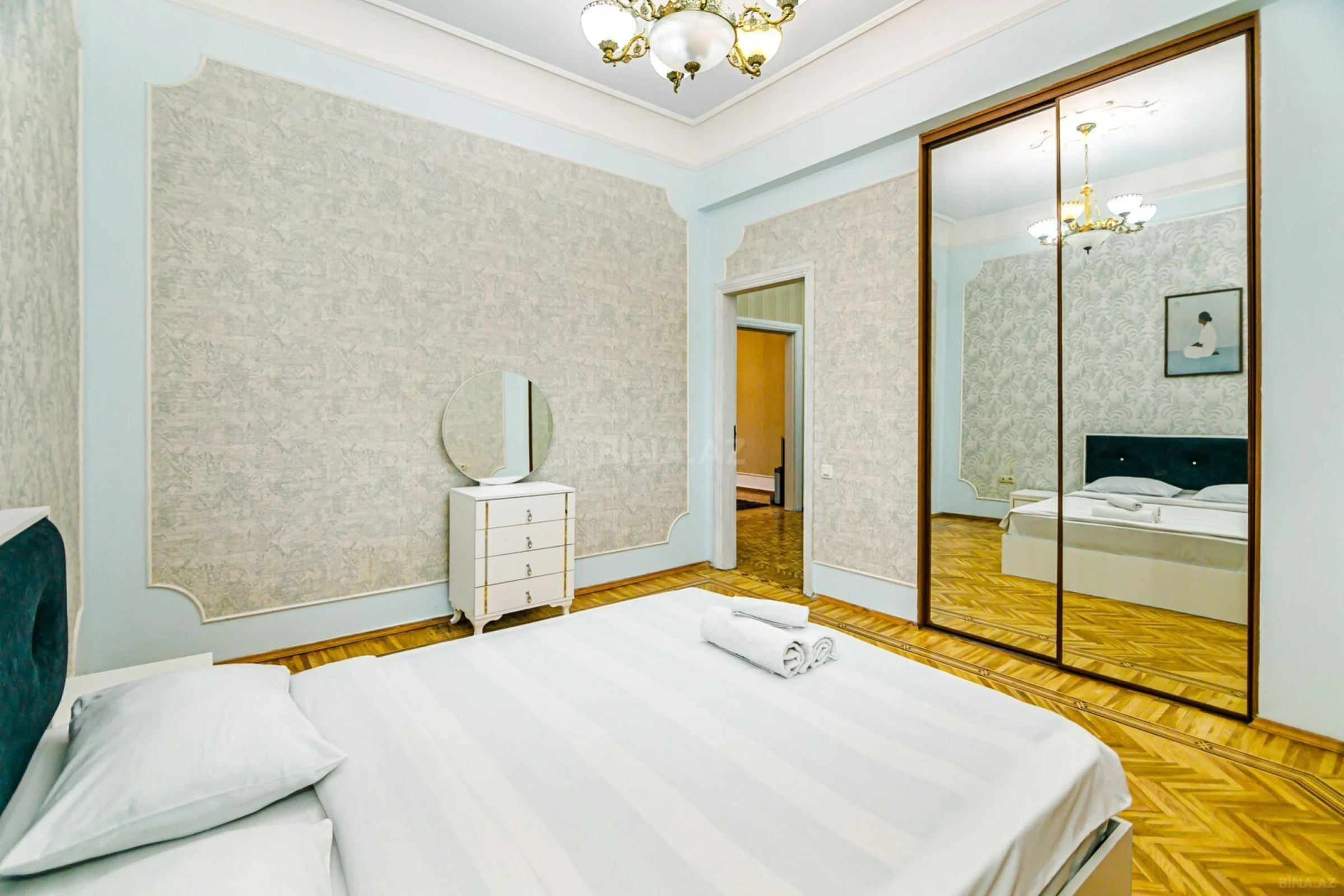 Kirayə verilir 2 otaqlı mənzil 78 m²