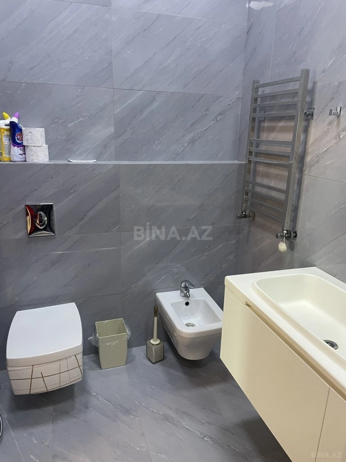 Satılır 5 otaqlı həyət evi 600 m²