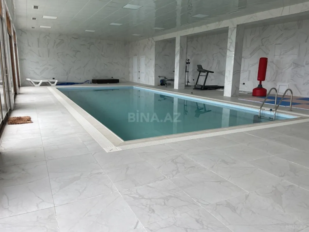 Satılır 5 otaqlı həyət evi 600 m²